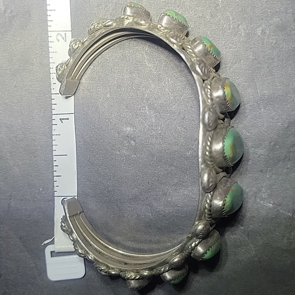 Real Navajo Turquoise 15 Stone Cuff - Picture 7 of 11